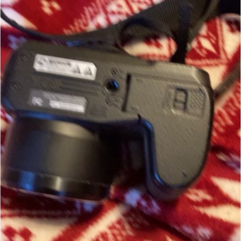 Mirrorless camera - Picture 2 of 4
